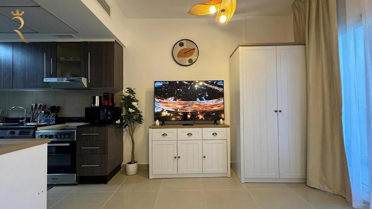 Luxury Stay In Al Reef Studio With King Bed Abu Dhabi
