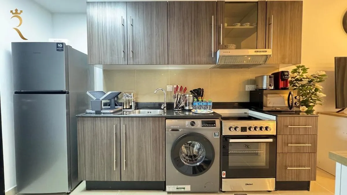 Luxury Stay In Al Reef Studio With King Bed Abu Dhabi Emirados Árabes Unidos